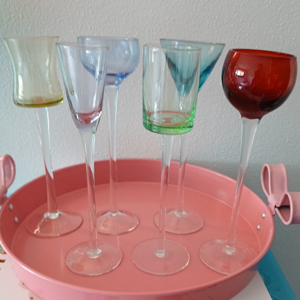 Château Orleans Set of Six Cordials With Gold Leaf Tray